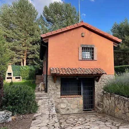 La De Gredos Hoyos del Espino