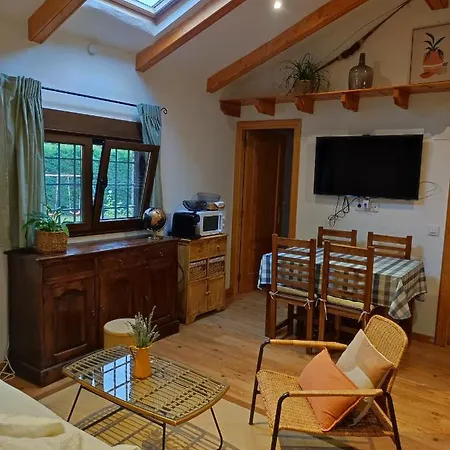 La De Gredos Hoyos del Espino